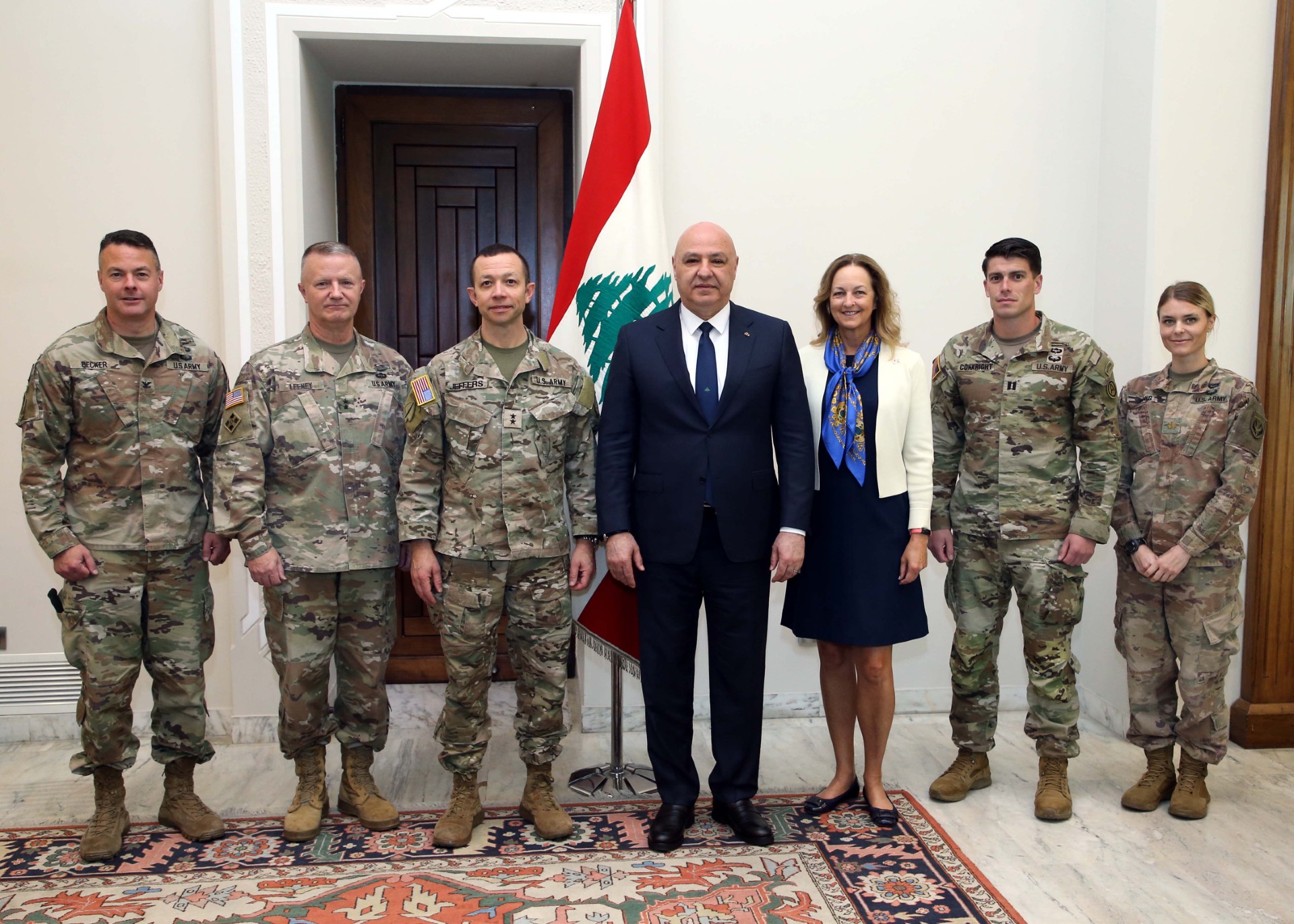 الرئيس عون خلال استقباله الرئيس الجديد للجنة الاشراف على تنفيذ آلية وقف إطلاق النار:  لمواصلة الضغط على إسرائيل لوقف اعتداءاتها والانسحاب من التلال التي تحتلها وإعادة الاسرى