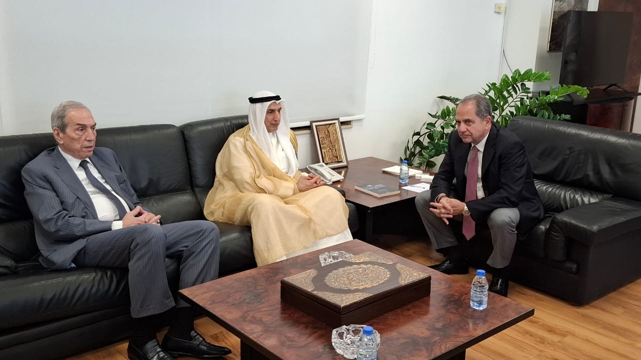 الصدي يستقبل مدير عام الصندوق العربي وسفيرة اليونان