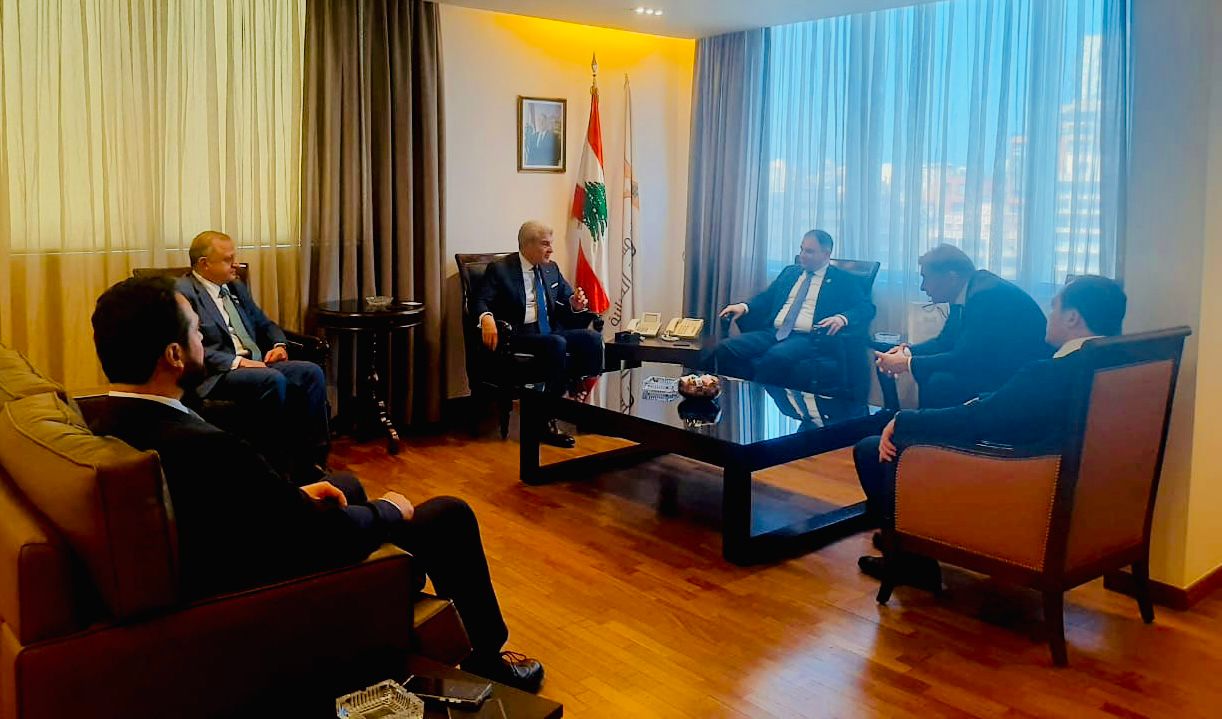 بحث وزير الصناعة جو عيسى الخوري مع وفد برلماني من جمهورية جورجيا كيفية تطوير العلاقات التجارية بين البلدين.