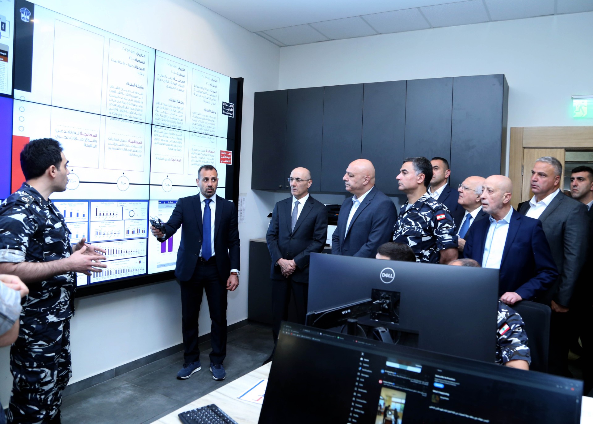 رئيس الجمهورية تفقد غرفة العمليات في قوى الأمن الداخلي في بيروت  لمتابعة المرحلة الثانية من الانتخابات البلدية والإختيارية في محافظتي الشمال وعكار