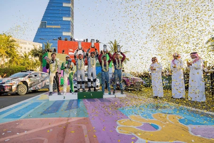 سيطرة العطية وكاريرا للفوز بـرالي السعودية  بدعم من جميل لرياضة المحركات في جدة