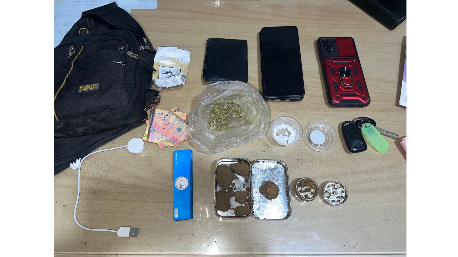 مفرزة استقصاء جبل لبنان توقف 4 أشخاص بجرم حيازة مخدرات